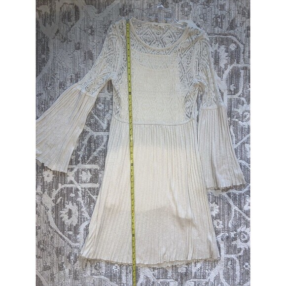 Floreat Dress Womens Medium Petite Ivory Lace Bell Sleeve Pleated Knit Midi - Picture 11 of 15